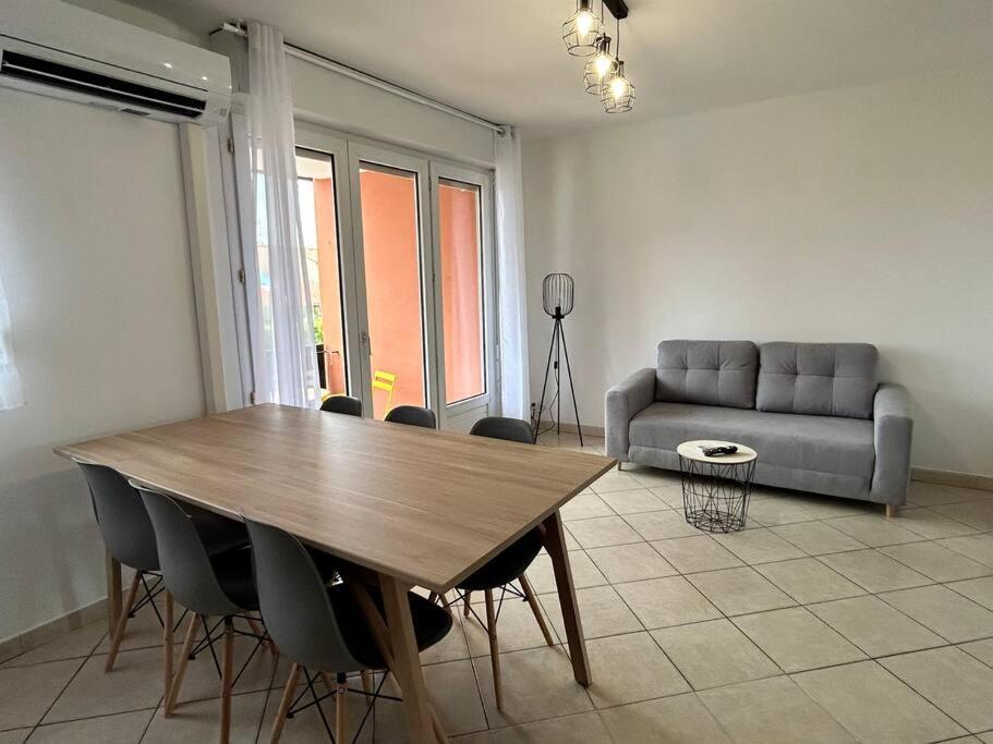 T3 6 Personnes Avec Terrasse, Wifi, Climatisation Apartment