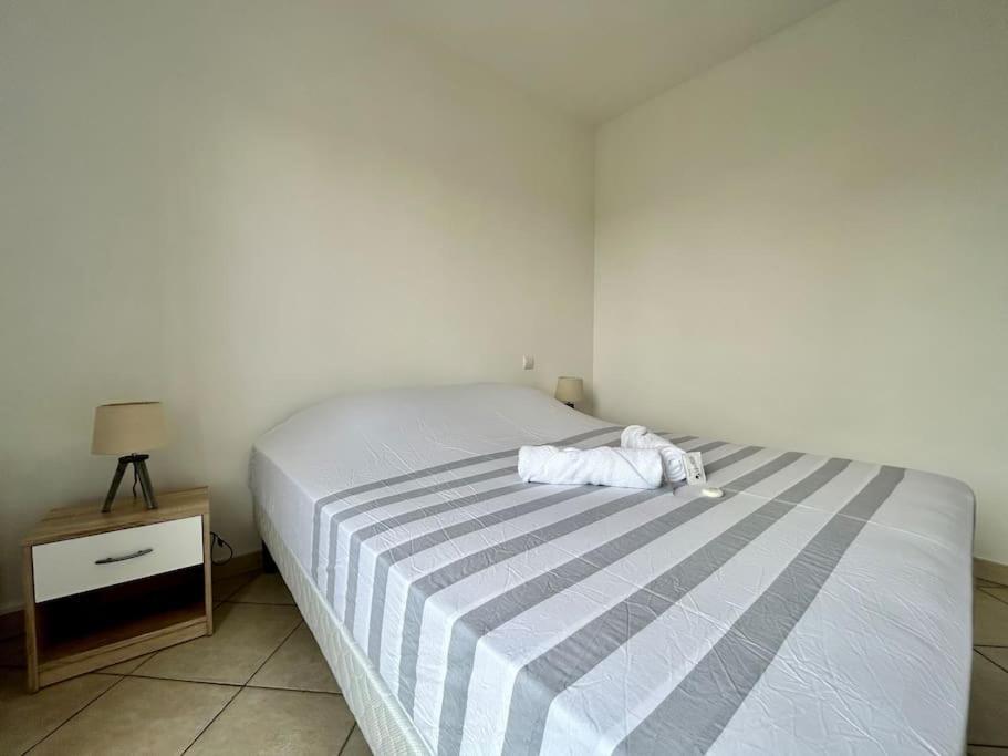 T3 6 Personnes Avec Terrasse, Wifi, Climatisation *